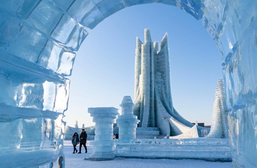 В Харбине закрывается тематический парк "Большой мир льда и снега"