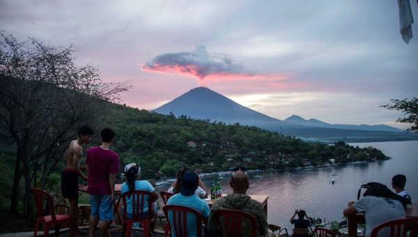 На Бали гору Агунг закроют для туристов